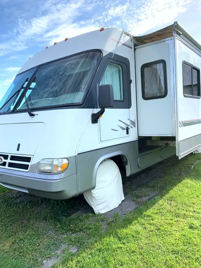 VR TRIPLE-e in RVs & Motorhomes in Trois-Rivières - Image 3