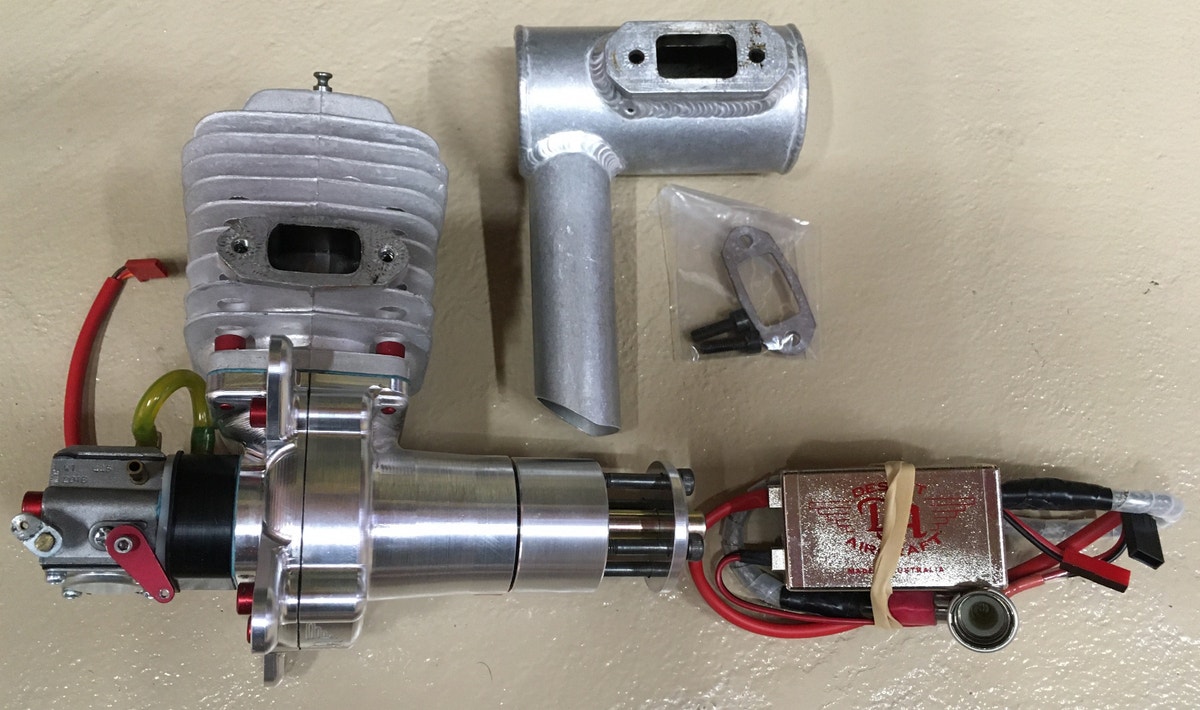 Desert Aircraft DA-50R Gas Engine, photo 1