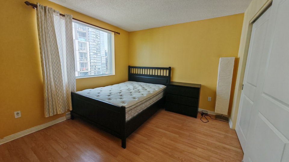 Downtown(Jardin Windsor) One Bedroom+Den condo furnished 4