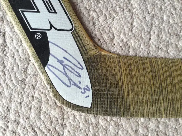 Curtis Joseph Signed Goalie Stick in Arts & Collectibles in Markham / York Region - Image 2
