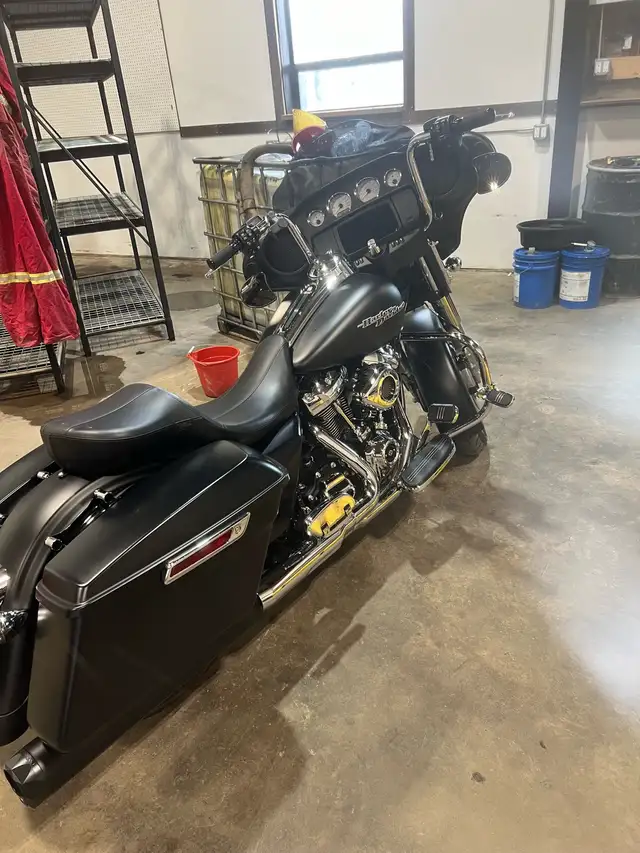 2020 Harley Davidson street glide  in Touring in Grande Prairie - Image 6