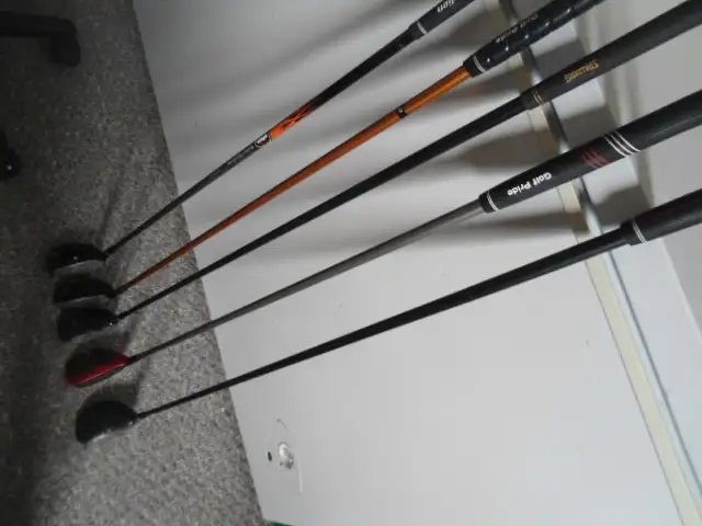 FIVE RIGHT HANDED FAIRWAY/RESCUE GOLF CLUBS in Golf in Sudbury - Image 2