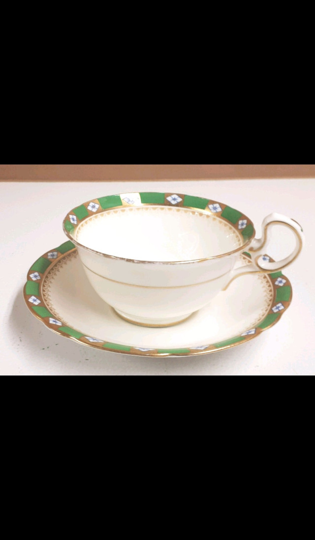Aynsley Green n Gold Art Deco Pattern Cup and Saucer in Arts & Collectibles in Leamington - Image 2