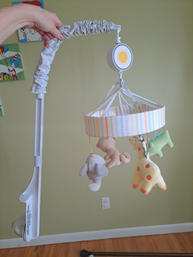 Baby mobile in Cribs in Moncton - Image 4