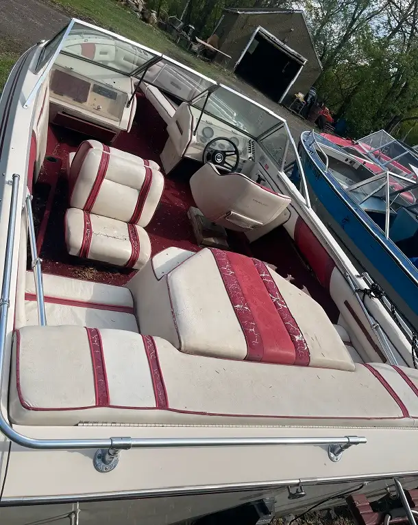 1989 Crestliner V170 in Powerboats & Motorboats in Winnipeg - Image 5
