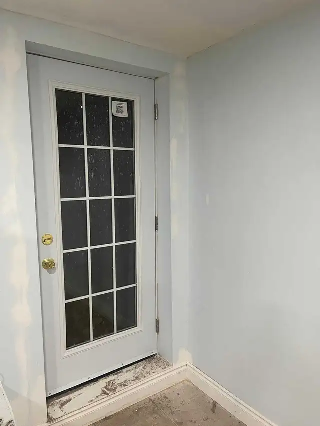 large 2 bedroom basement available from June 1st in Long Term Rentals in Mississauga / Peel Region - Image 11