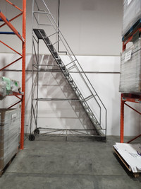 Warehouse Ladder - 16 Steps