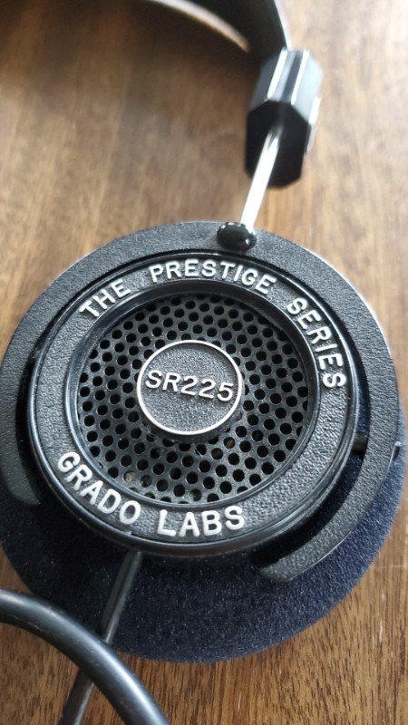 Prestige Grado SR225 Headphones in Headphones in Mississauga / Peel Region - Image 2