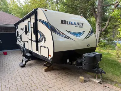 2017 Bullet Ultra Lite travel trailer that's perfect for family adventures. This well-maintained tra...