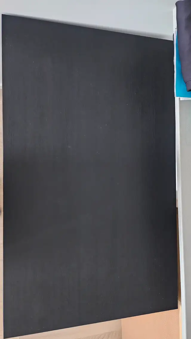 Dining Table - Good Condition in Dining Tables & Sets in Saskatoon - Image 3