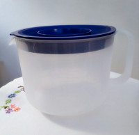 Tupperware Large Measuring Cup with lids.