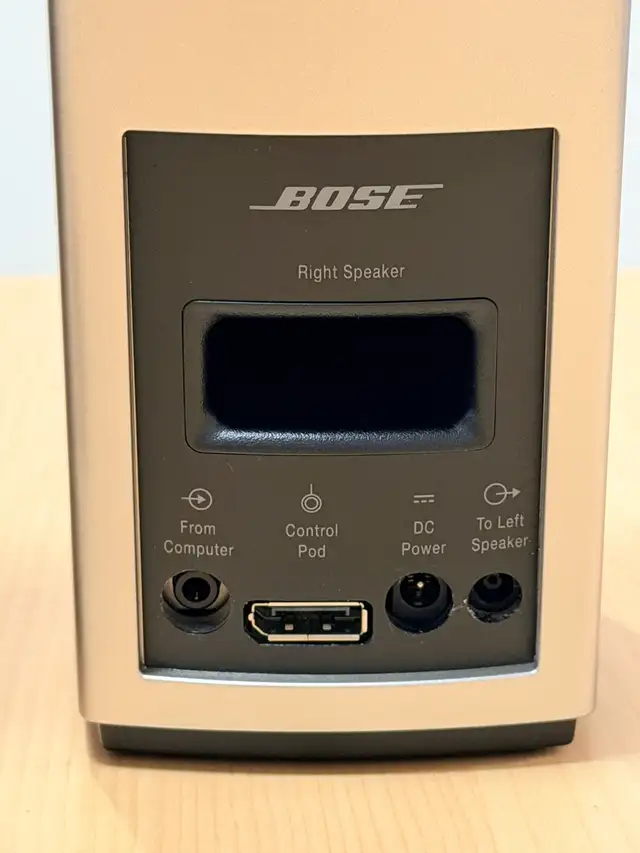 Bose companion 20 Computer Speaker in General Electronics in Burnaby/New Westminster - Image 7