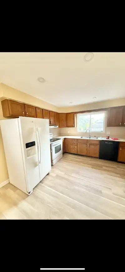 Spacious 4-Bedroom House for Rent With Yard And Parking