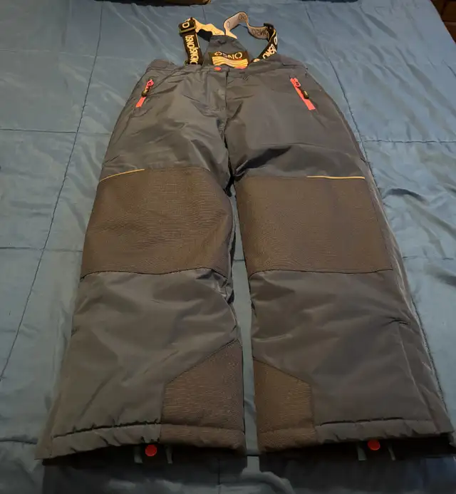 Girls Size 10, High Quality OSNO Snow Suit with Light in Kids & Youth in Windsor Region - Image 3