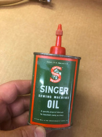 Vintage Singer Sewing Machine Handy Oiler Oil Can