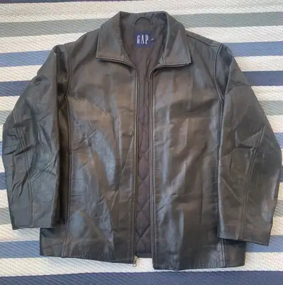 Vintage GAP Cow leather jacket Quilted inside Heavy Men size Small Year 2001 Y2K Looks great as an o...