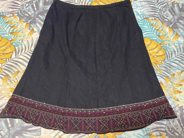Beautiful black XL skirt for women from KerryBrooke in Women's - Dresses & Skirts in Saskatoon
