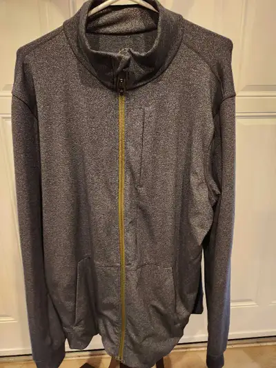 Lululemon men's Full zip top, View more