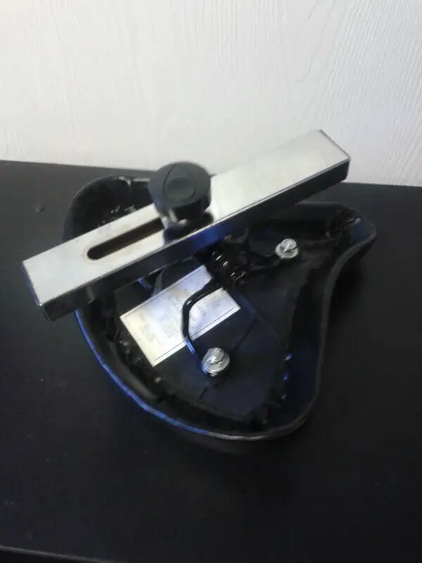 Schwinn Wide Cruiser Saddle  / Selle / siege large / bike seat in Other in Ottawa - Image 3