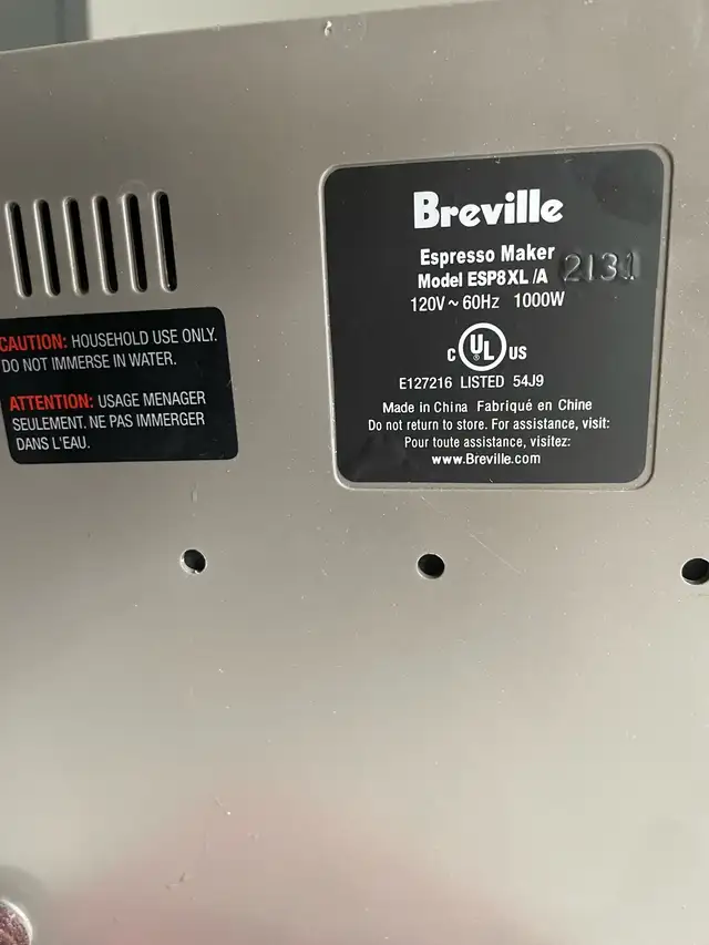 used Breville espresso machine in Coffee Makers in Mississauga / Peel Region - Image 3