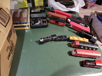 HO Model Train Engines, Cars, Track, Controllers