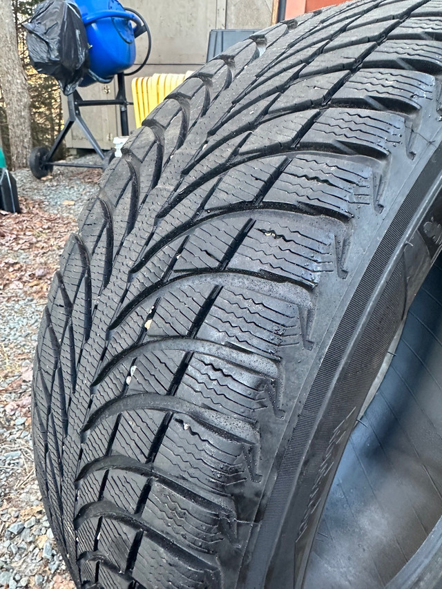 Michelin Altitude Alpin 255/55r20 winter tires in Tires & Rims in Dartmouth