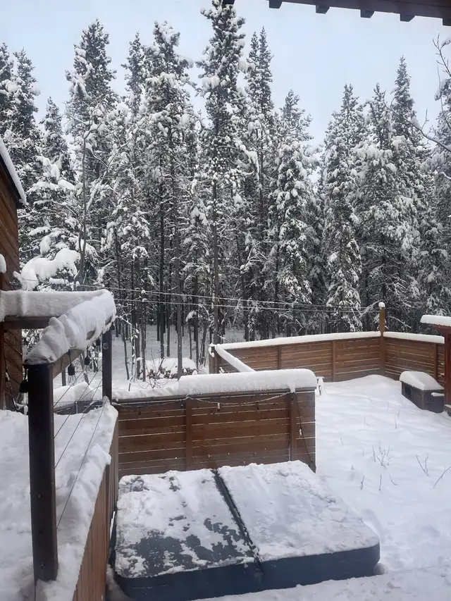 Family home with hot tub for rent during AWG in Short Term Rentals in Whitehorse - Image 9