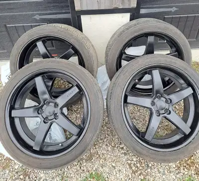Selling 4 Asanti Black Label Regal rims in satin black with Nitto 420-V tires (265/40/R22) mounted....
