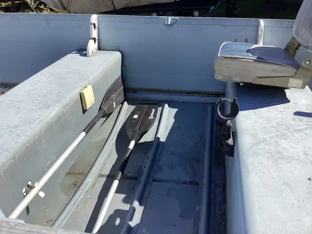 Boat, motor & trailer in Powerboats & Motorboats in Bridgewater - Image 3