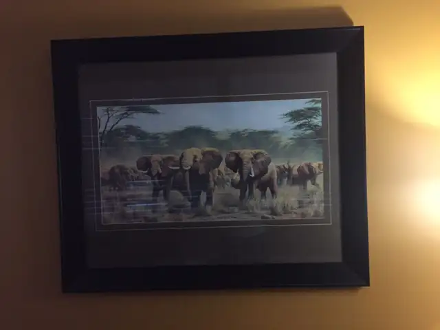 Large Picture Frame 38x46inches in Home Décor & Accents in Oakville / Halton Region - Image 3