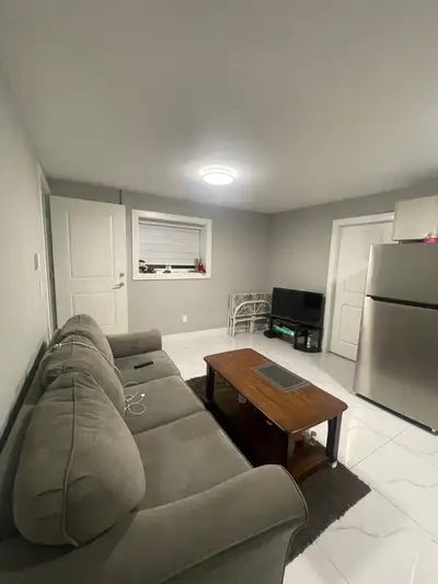 Surrey Unfurnished Basement for Rent - Modern Designed 1 Bedroom Suite. $1,200 /month Available: Nov...