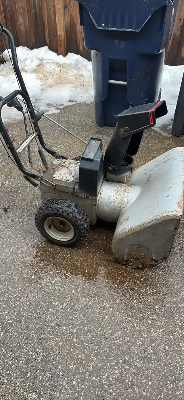 snowblower part  in Snowblowers in Mississauga / Peel Region - Image 4