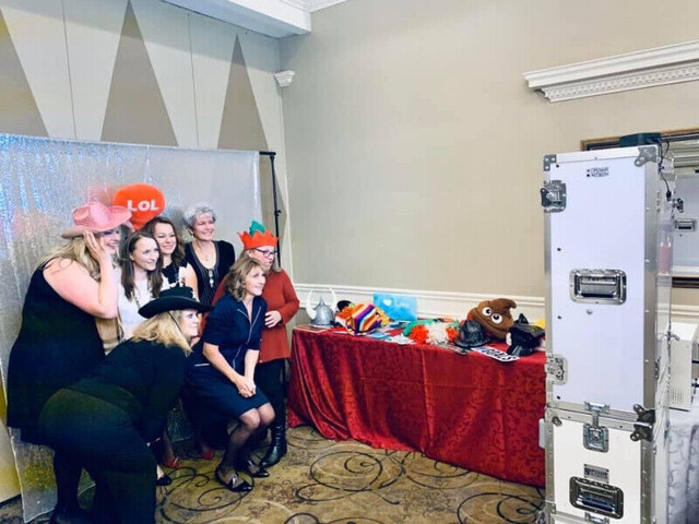 Fun and Affordable PHOTO BOOTH!! in Photography & Video in Hamilton