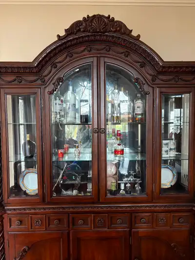 Vaisselier/buffet en bois massif, View more