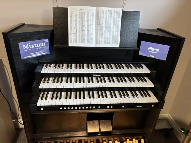 Rodgers and Johannus organs in Pianos & Keyboards in Calgary - Image 2