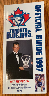 1997 Toronto Blue Jays Official Guide with CY Winner Pat Hentgen