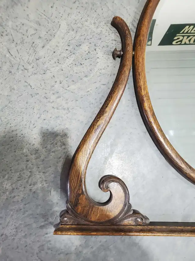 Vintage antique beveled mirror in Arts & Collectibles in Calgary - Image 4