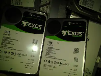 SEAGATE EXOS X12 ST12000NM0007 12TB 2000+ sas sata lff sff 2.5 3, View more