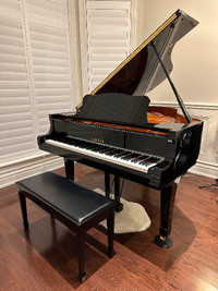 Yamaha C2 Grand Piano