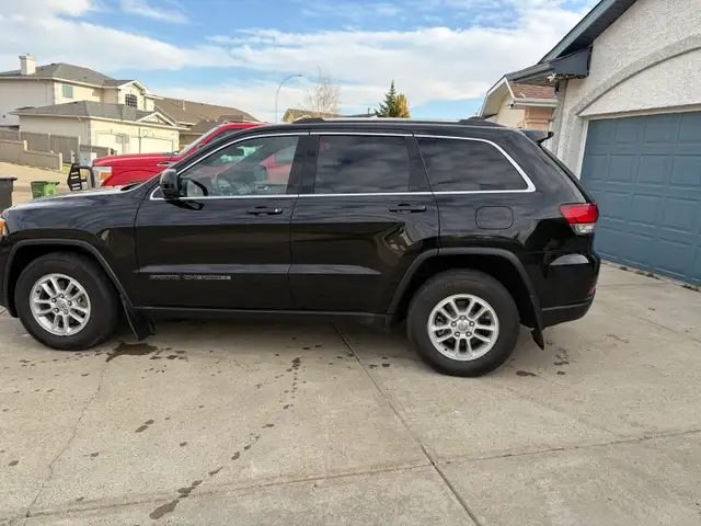 2020 jeep grand Cherokee laredo  in Cars & Trucks in Edmonton - Image 11