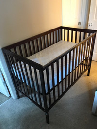 Dream On Me Convertible Crib with 150 coil spring mattress 