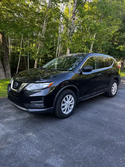 2018 Nissan Rogue SV For Sale! Looking for a reliable, well-loved SUV? This 2018 Nissan Rogue SV is...
