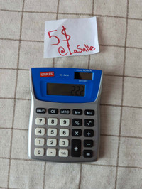 Calculatrice BD-6408 - Bleu - Staples