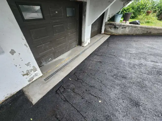 Paving & Concrete Rossi64840195231363122