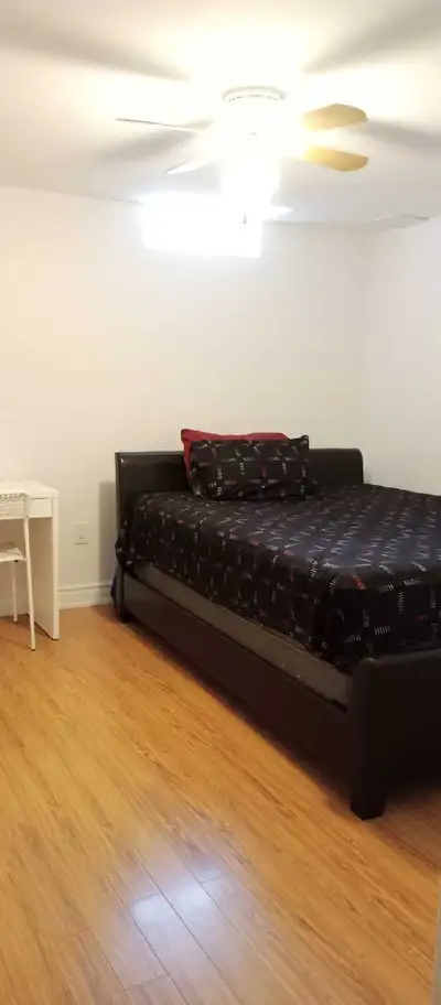 One bedroom basement apartment available in the heart of mississauga close to all amenities grocery...