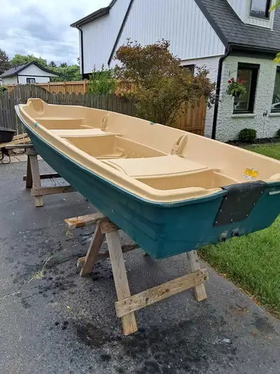 12 foot Sun Dolphin Jon boat. No issues, no damage, can mount a trolling motor front or rear. Lightw...
