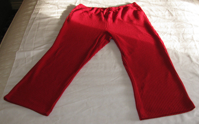 Northern Reflections Red Waffle Knit Lounge Pants Womens XL NEW in Women's - Bottoms in Saint John - Image 2