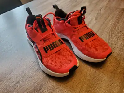 Mens Puma shoes - Size 7, View more