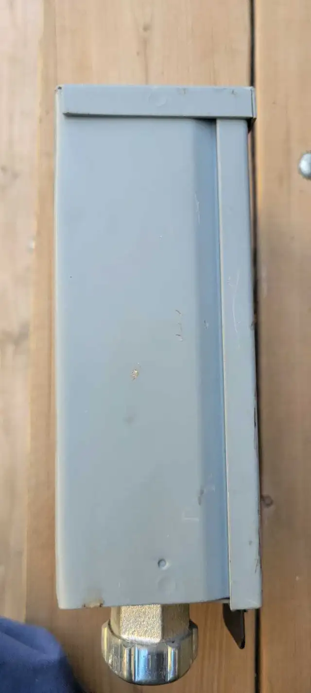 Fusetron Disconnect Switch in Electrical in St. Catharines - Image 5