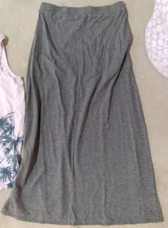 Women's Tops in Women's - Tops & Outerwear in Kitchener / Waterloo - Image 7